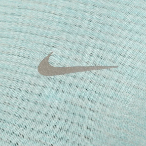 Nike Women’s Blue Dri-FIT 1/2 Zip Pullover - Size S - Performance Gear - Picture 11 of 16